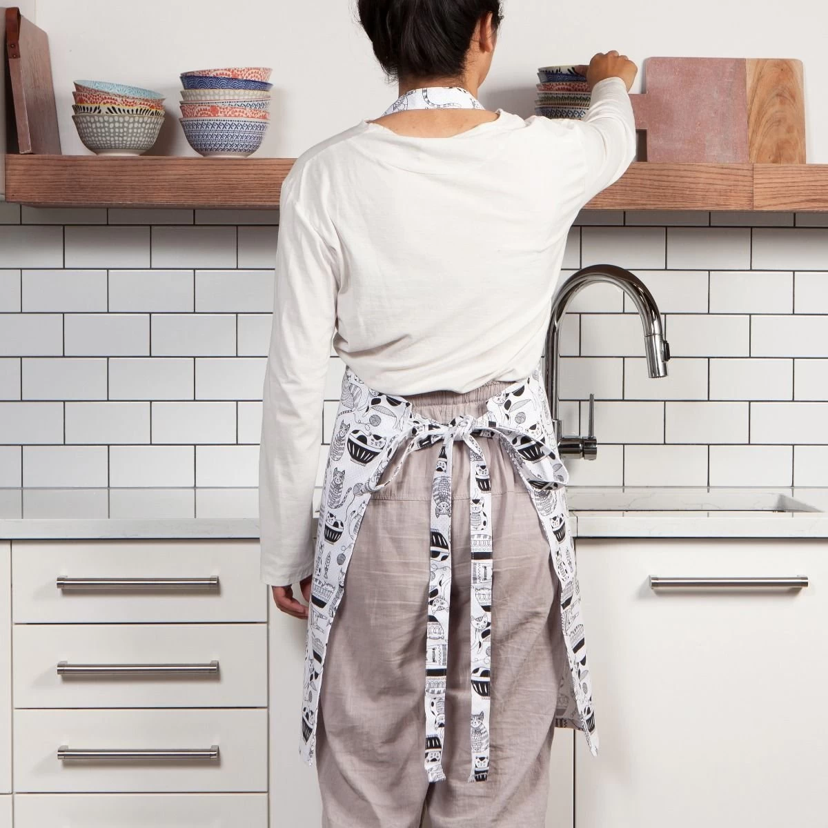 Danica Jubilee Chef's Apron | Purr Party - Image 8