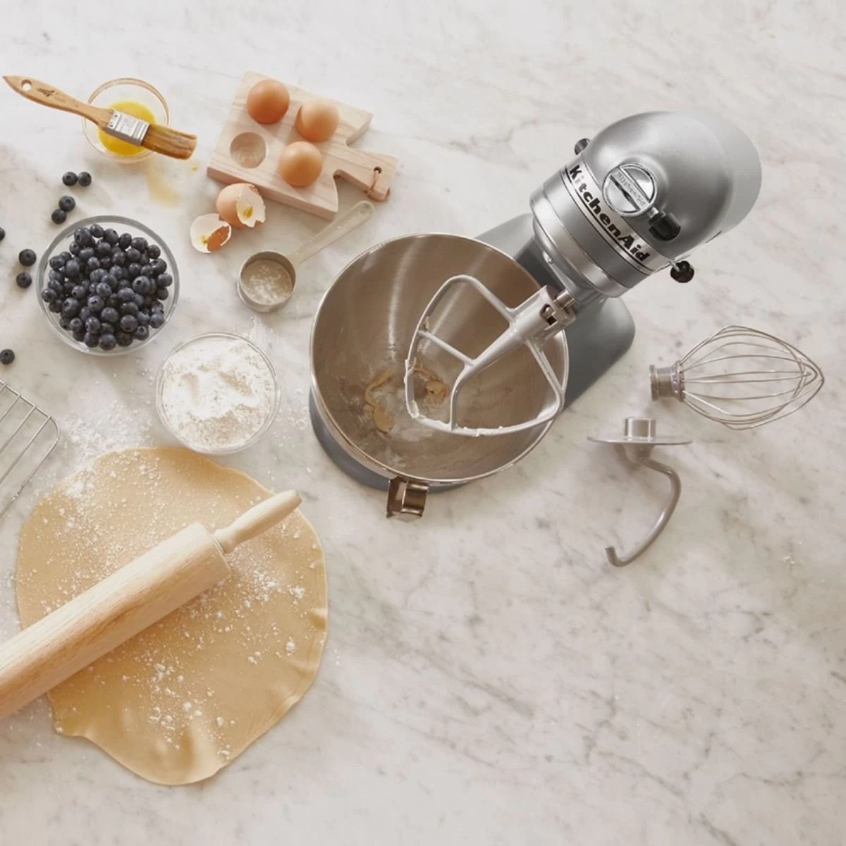 KitchenAid Deluxe 4.5 Quart Tilt-Head Stand Mixer | Silver - Image 5