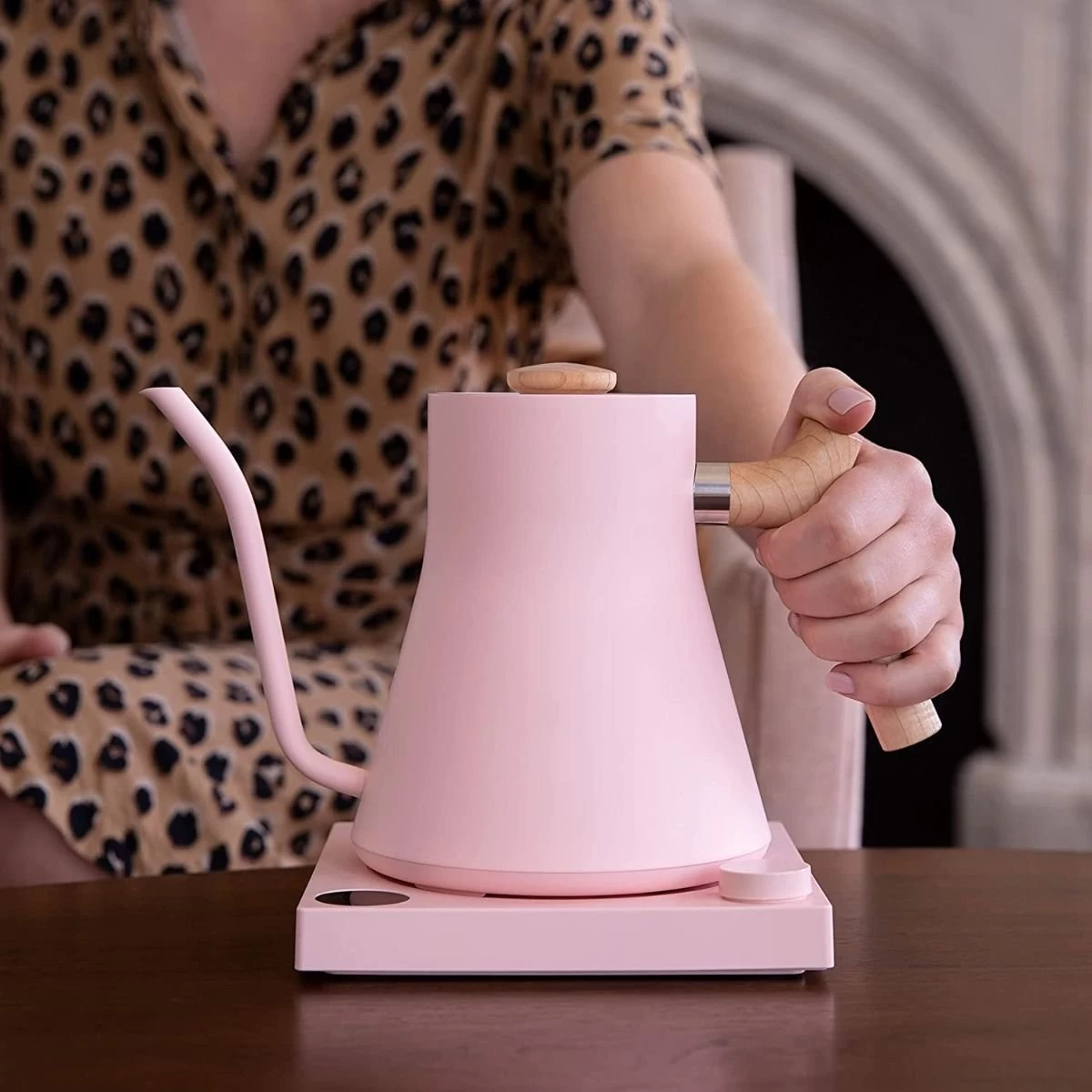 Fellow Stagg EKG Electric Pour Over Kettle | Warm Pink & Maple - Image 3