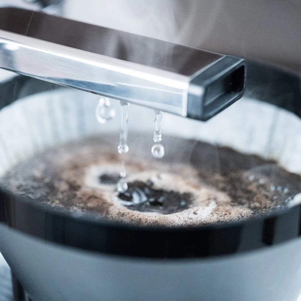 Moccamaster KBGV Automatic Drip Stop Coffee Maker (40 Oz Glass Carafe) | Stone Grey - Image 3