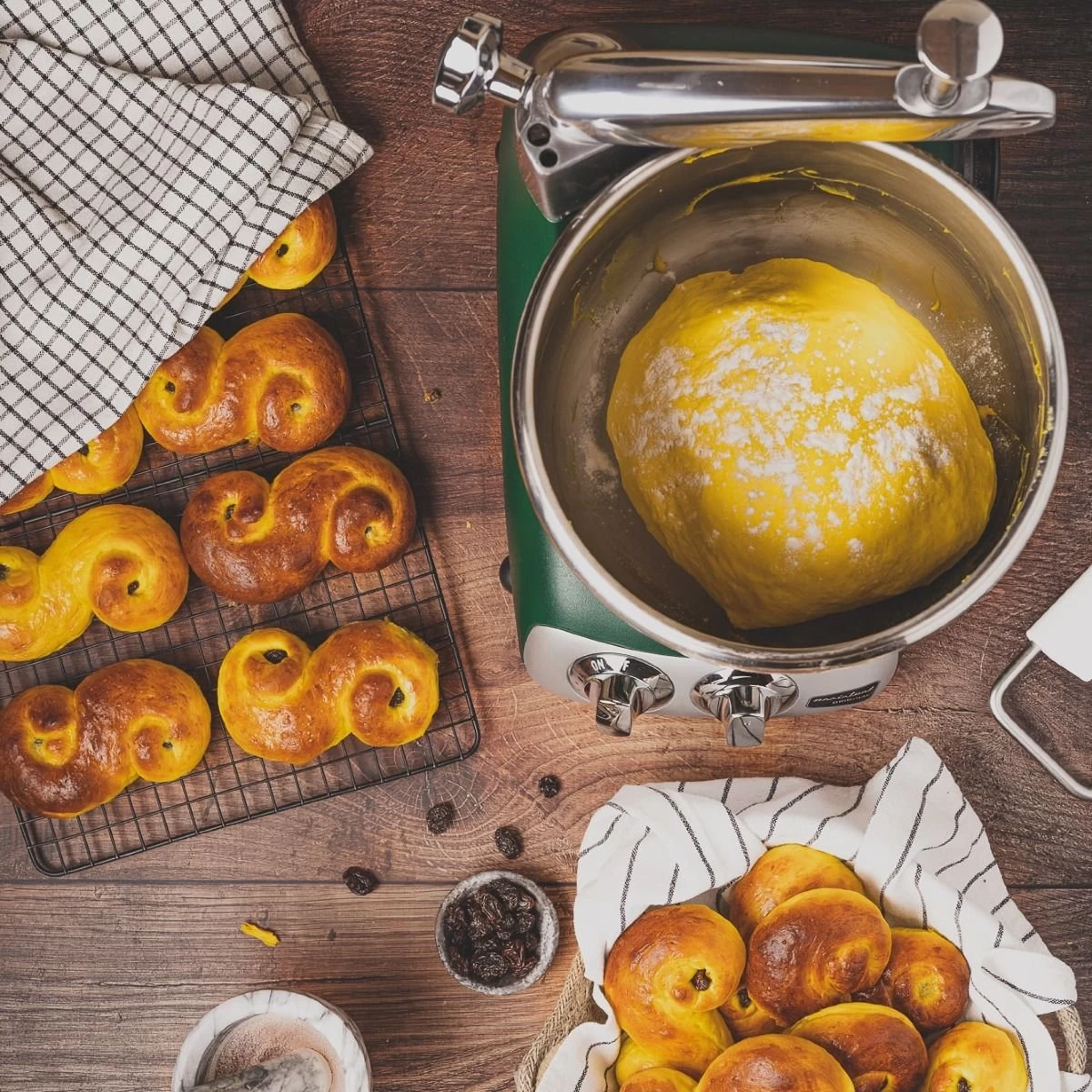 Ankarsrum Original 6230 Model Stand Mixer | Forest Green - Image 5