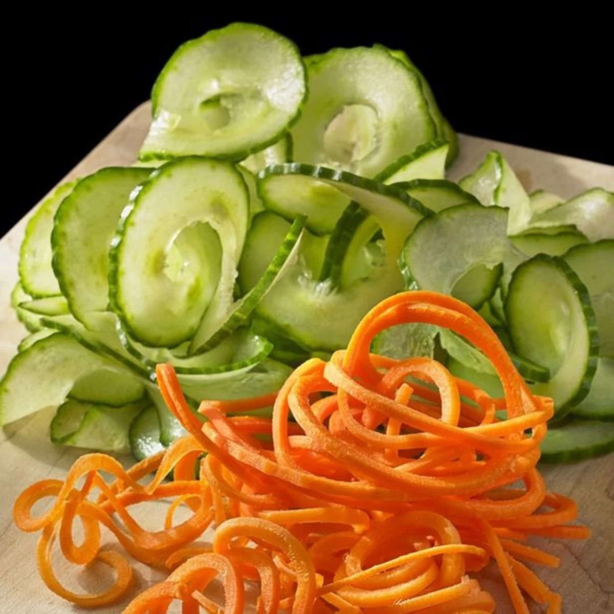 KitchenAid Spiralizer Attachment + Angel Hair & Thin Slice Blade Spiralizer Accessories - Image 7
