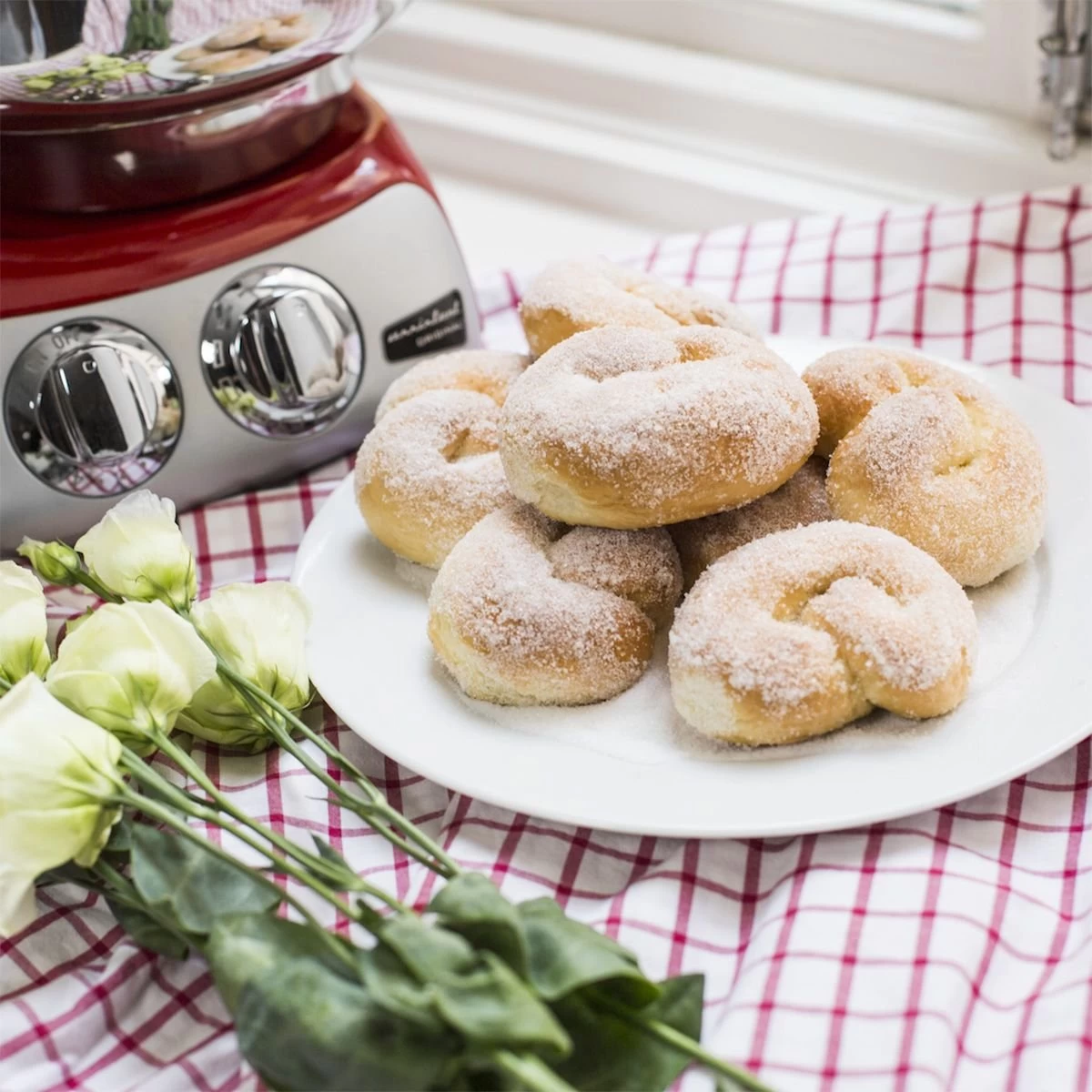 Ankarsrum Original 6230 Model Stand Mixer | Red - Image 6